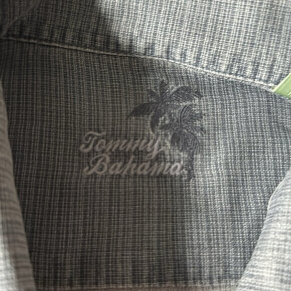 Tommy Bahama Large Gray Silk Hawaiian Camp Shirt - Picture 3 of 6